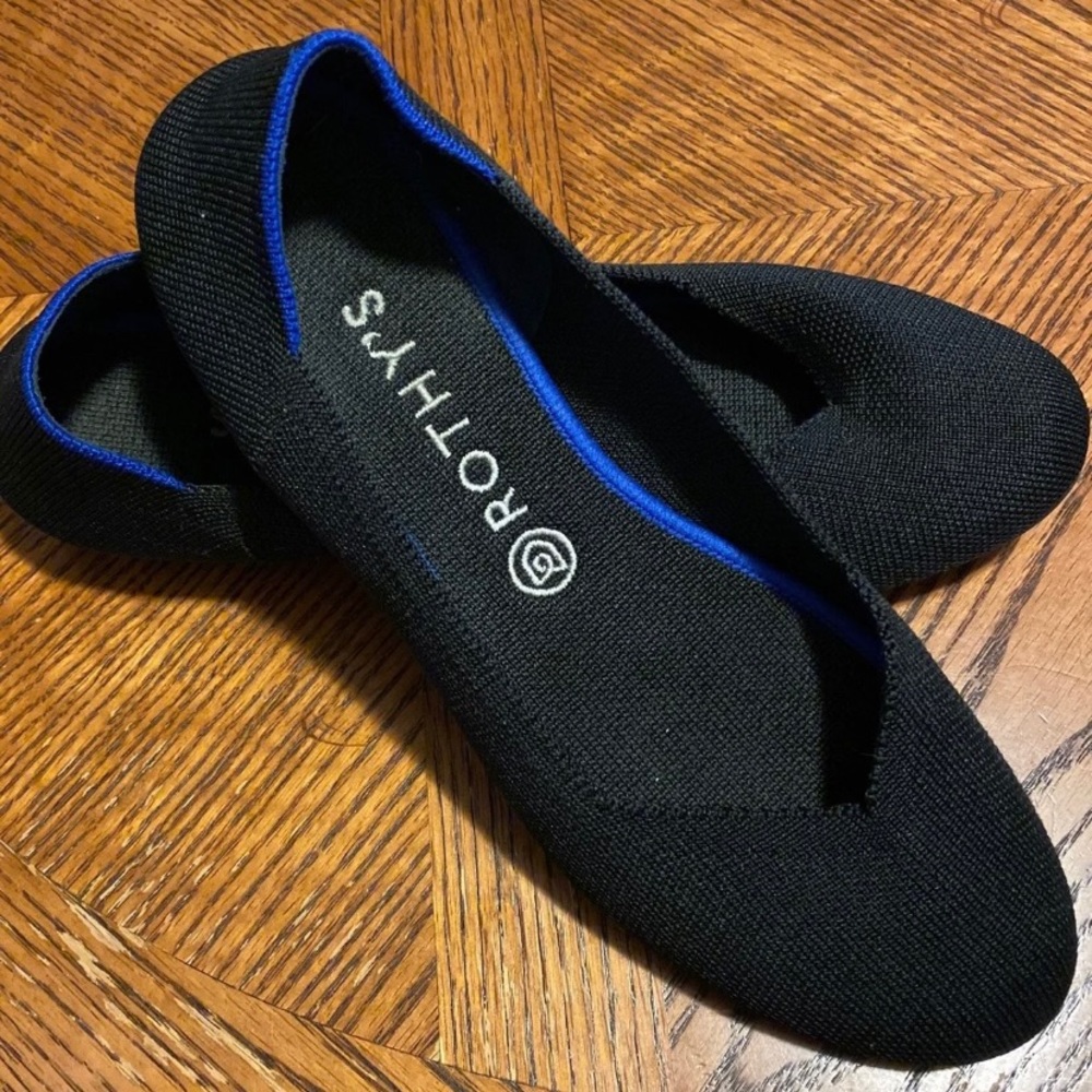 Black Rothy’s size 10